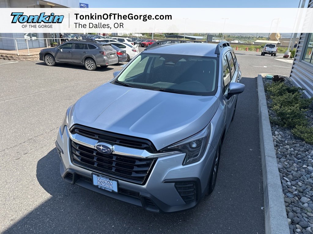 Used 2024 Subaru Ascent Premium w/ Convenience Package image 7