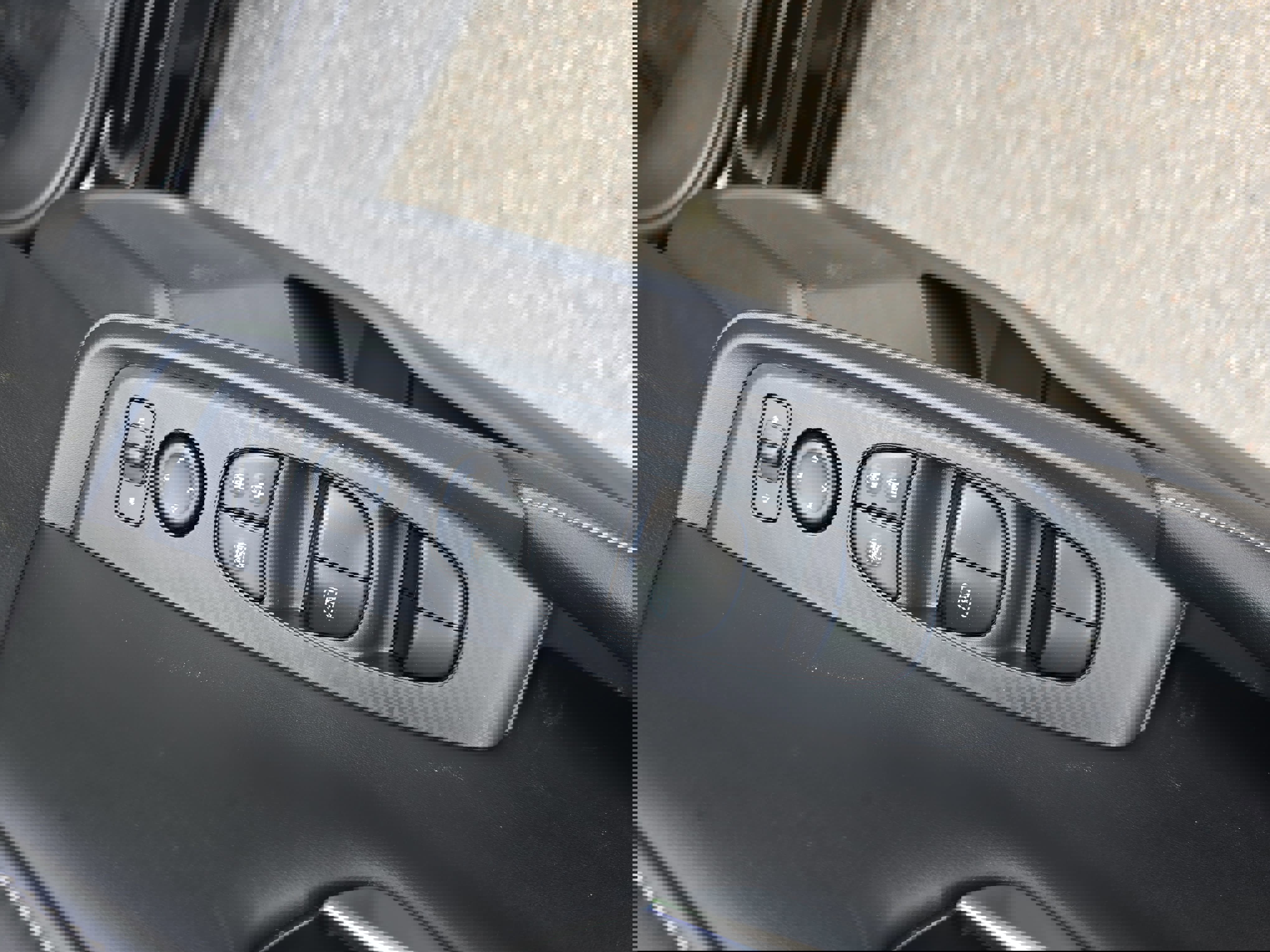 Used 2025 Nissan Sentra SV image 28