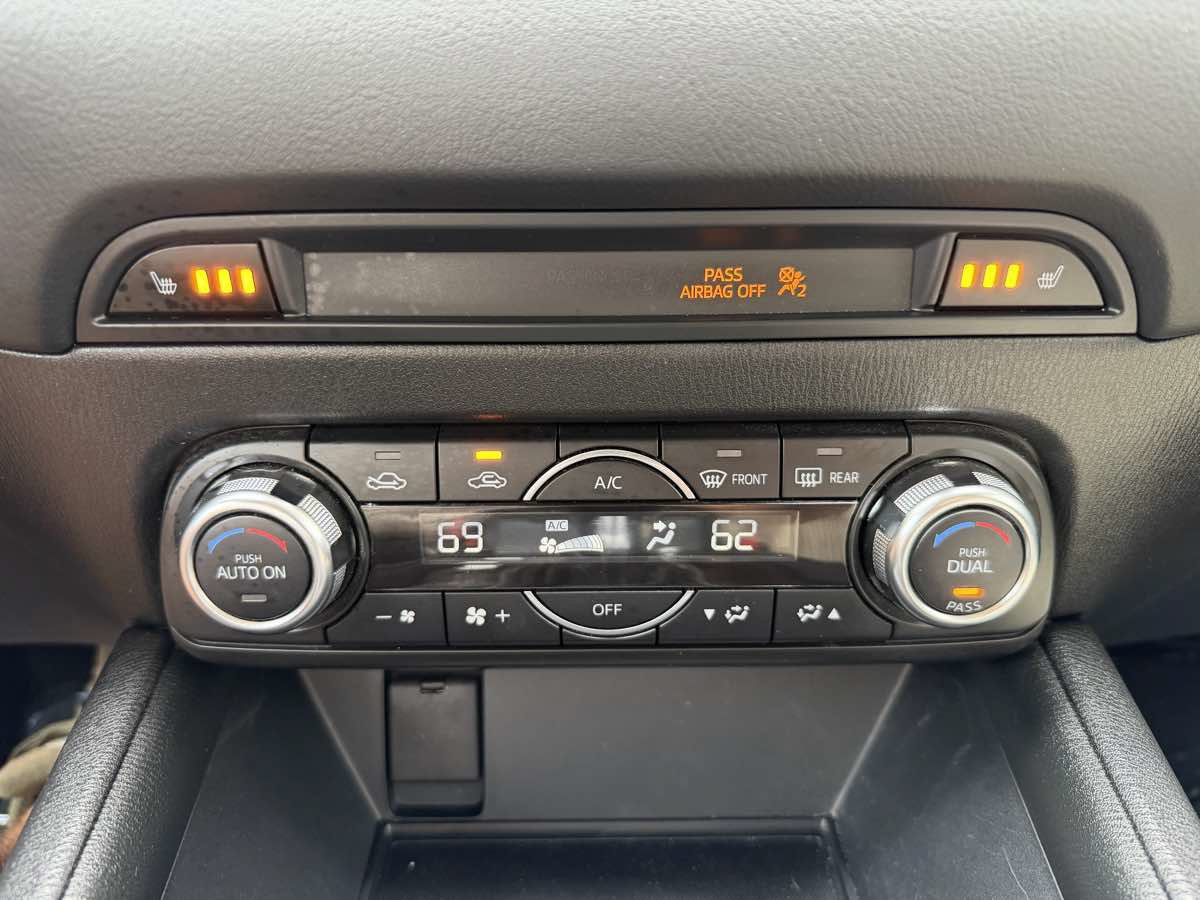 Used 2018 MAZDA CX-5 Touring w/ Preferred Equipment Package FWD image 19