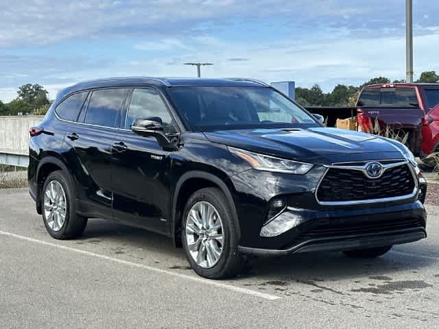 Used 2021 Toyota Highlander Limited AWD/4WD image 22
