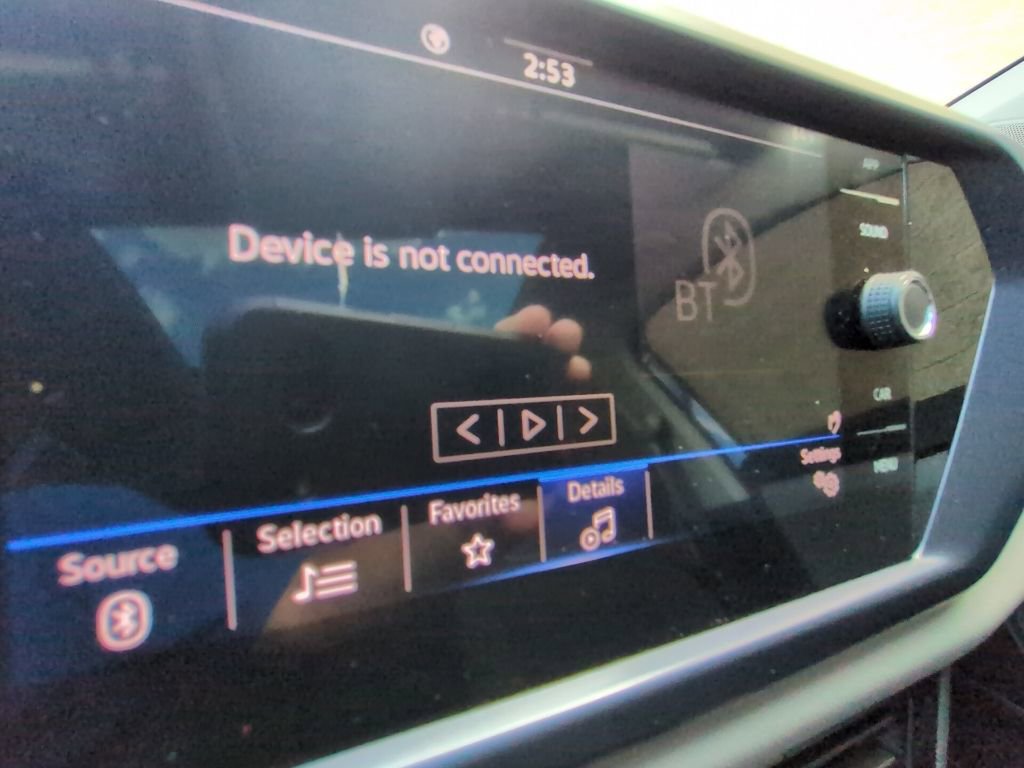 Used 2023 Volkswagen Taos SE image 8