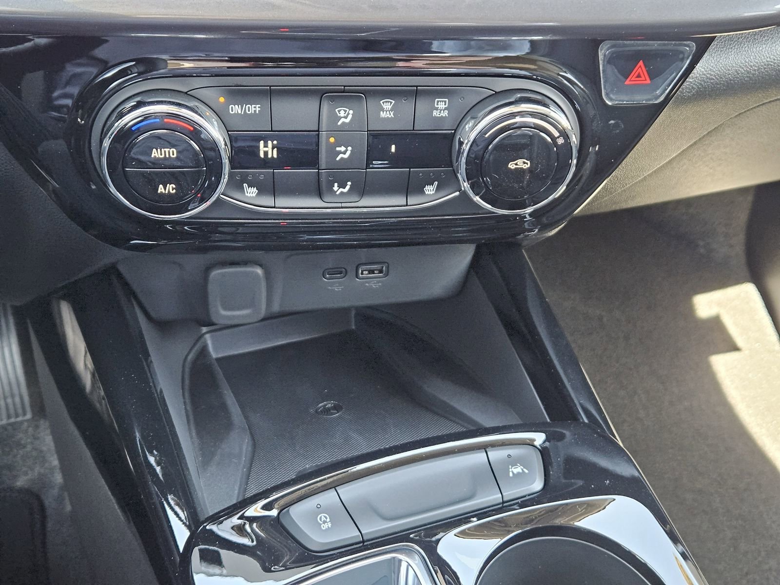 New 2026 Chevrolet Trax ACTIV w/ Sunroof Package image 19