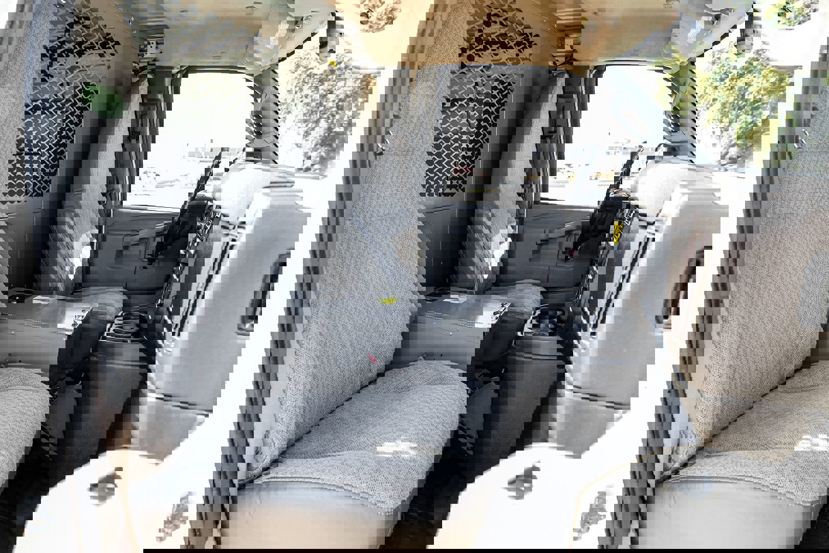 Used 2019 Chevrolet Express 2500 w/ Driver Convenience Package image 36