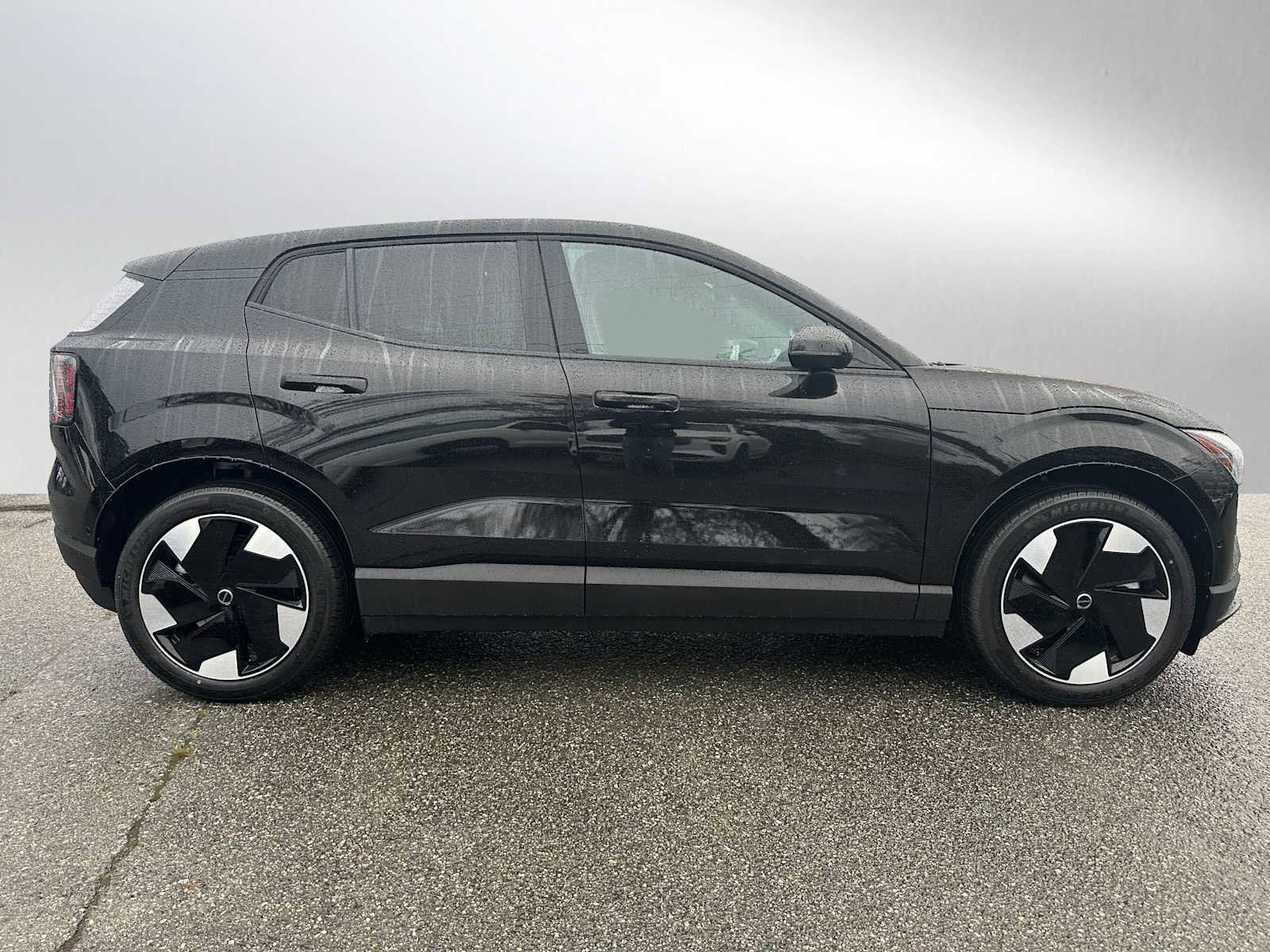 New 2026 Volvo EX30 Ultra w/ Protection Package image 2
