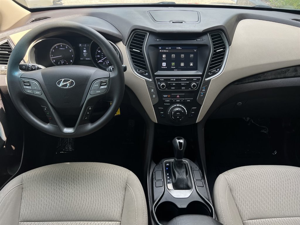 Used 2017 Hyundai Santa Fe Sport FWD image 19