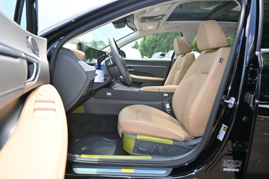 New 2026 Hyundai Sonata Limited FWD image 12