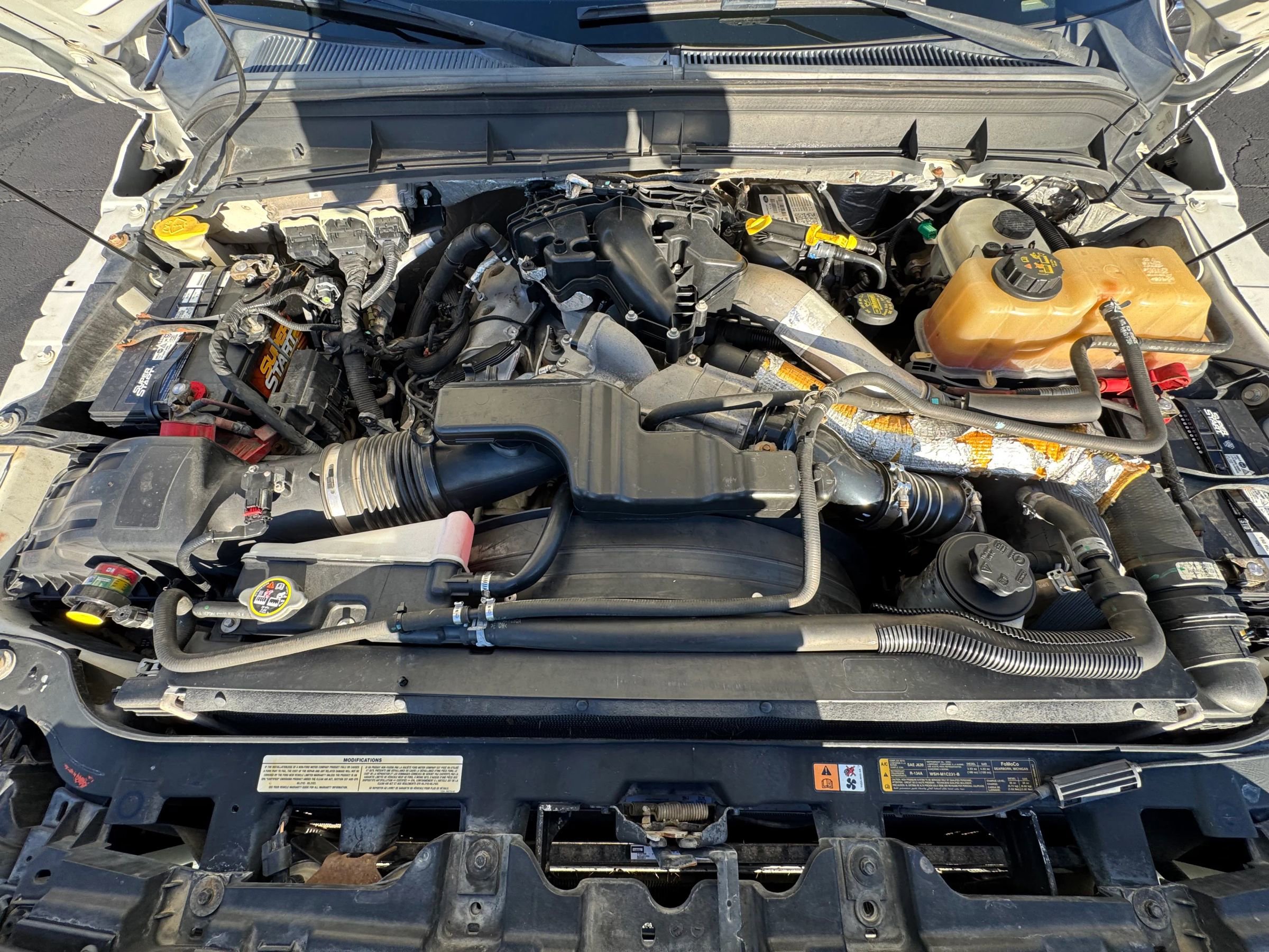 Used 2015 Ford F450 Lariat w/ Lariat Interior Package image 8