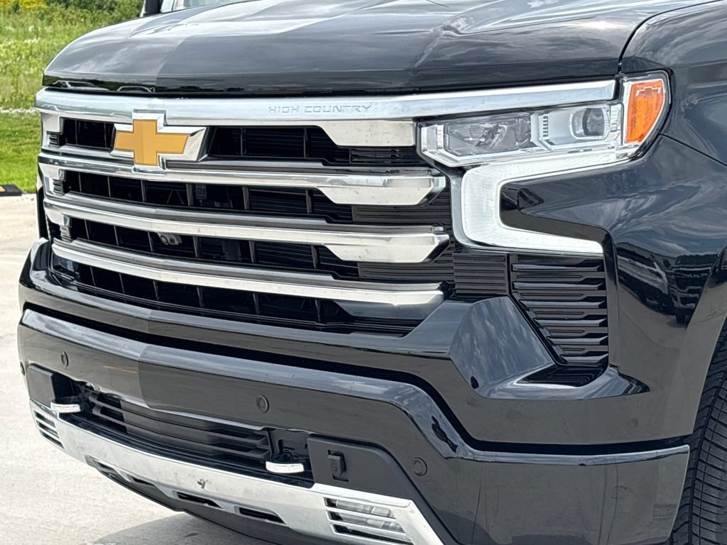 Used 2026 Chevrolet Silverado 1500 High Country AWD/4WD image 56
