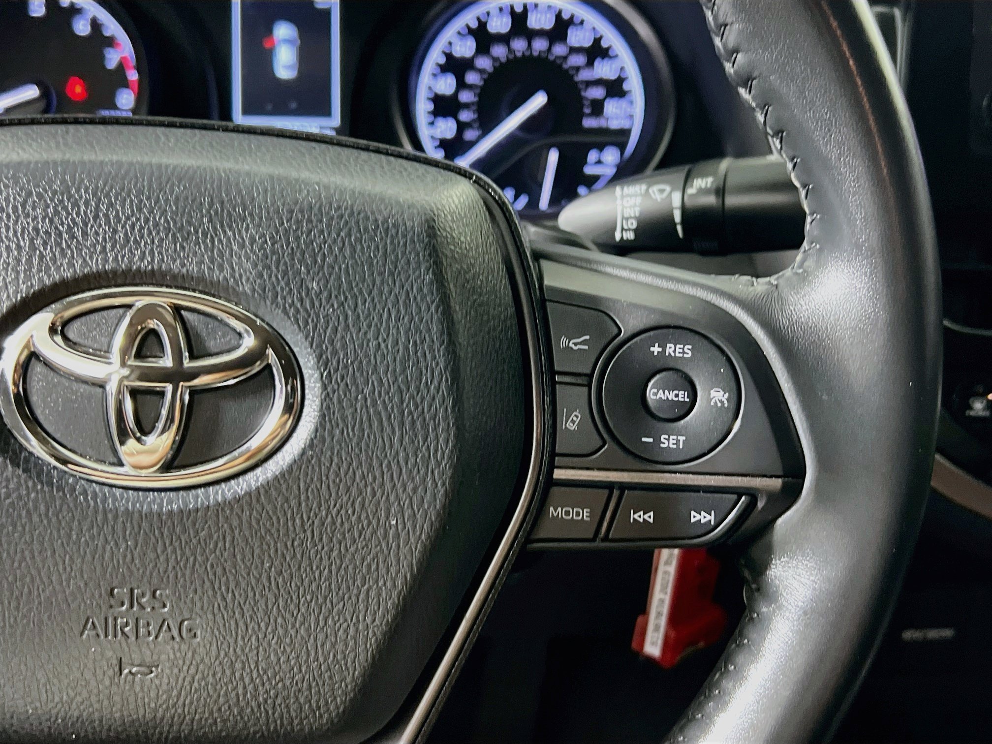 Used 2023 Toyota Camry SE FWD image 19