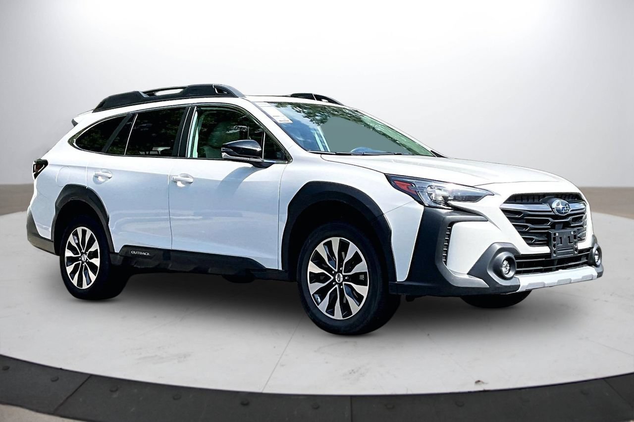 Used 2024 Subaru Outback Limited AWD/4WD image 2