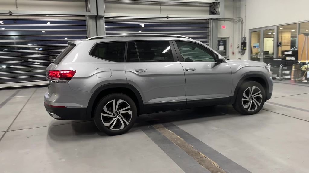 Used 2022 Volkswagen Atlas SEL AWD/4WD image 12