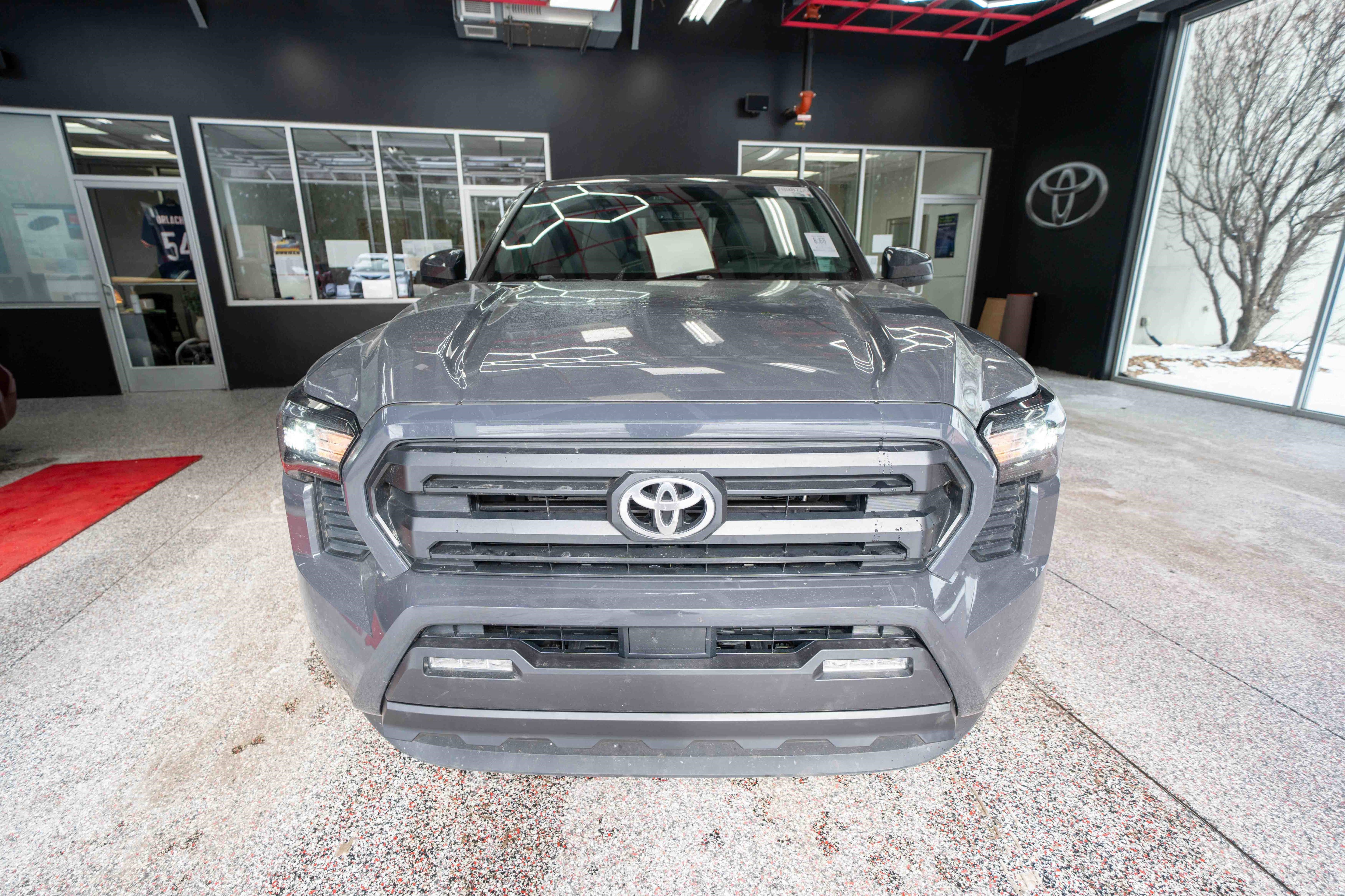 Used 2024 Toyota Tacoma SR5 image 6