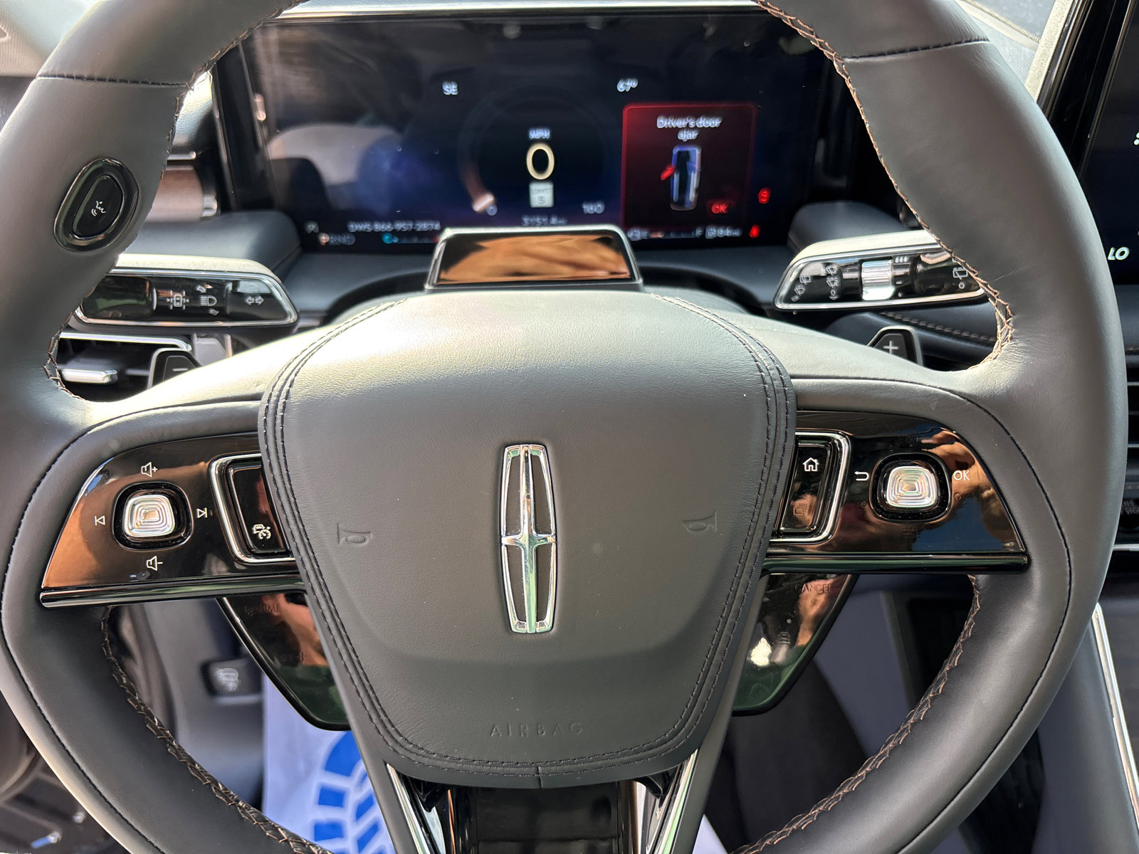 New 2025 Lincoln Aviator Reserve w/ Equipment Group 201A image 18