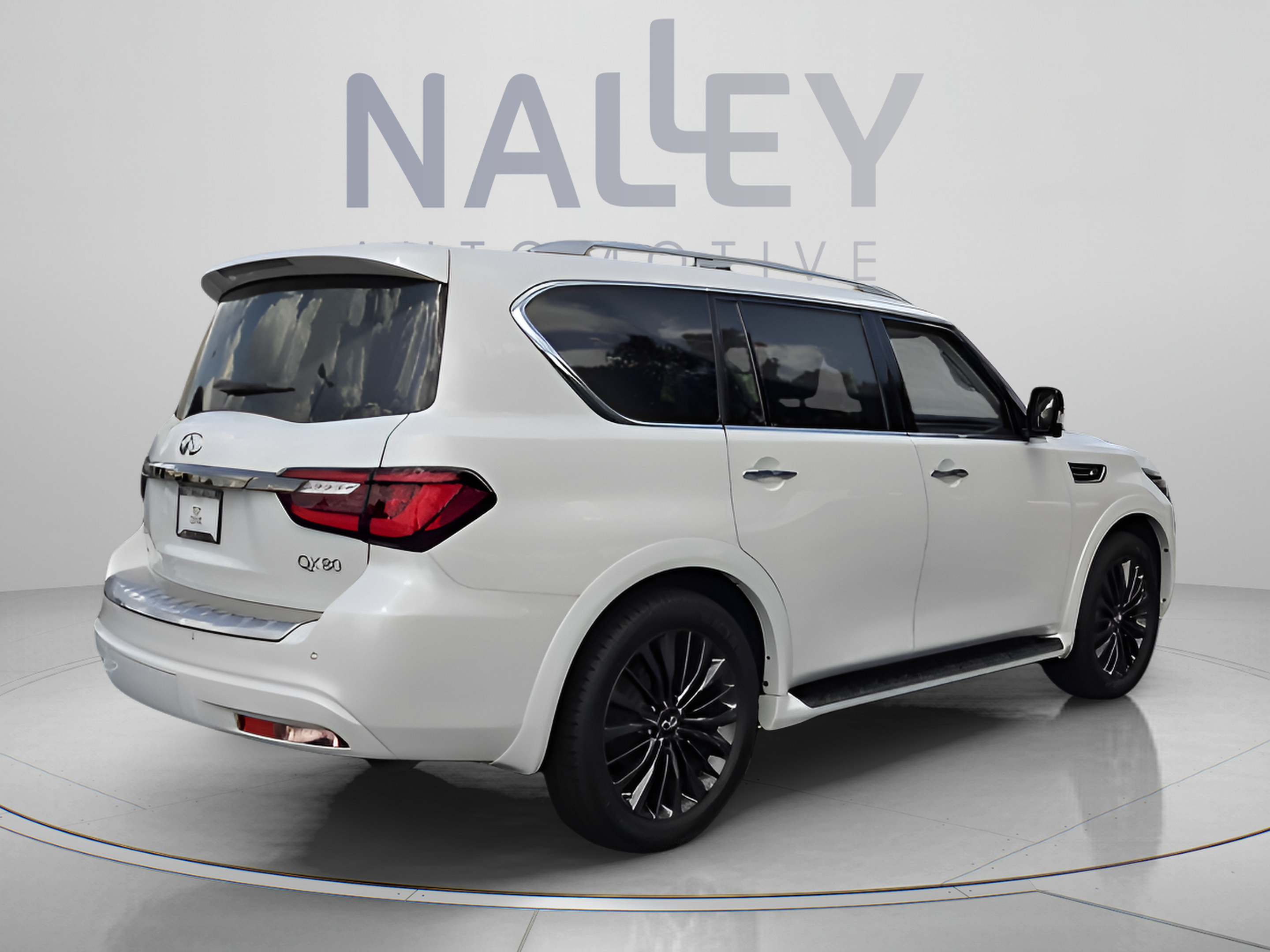 Used 2021 INFINITI QX80 Premium Select w/ Cargo Package AWD/4WD image 5