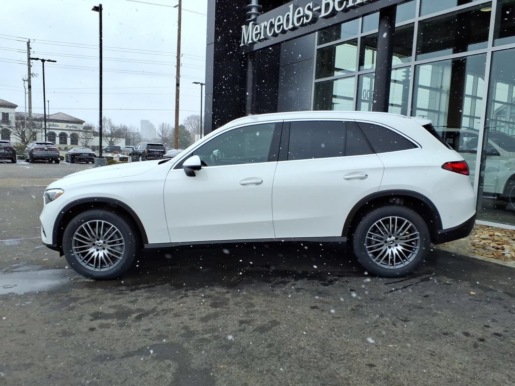 New 2026 Mercedes-Benz GLC 300 4MATIC image 3