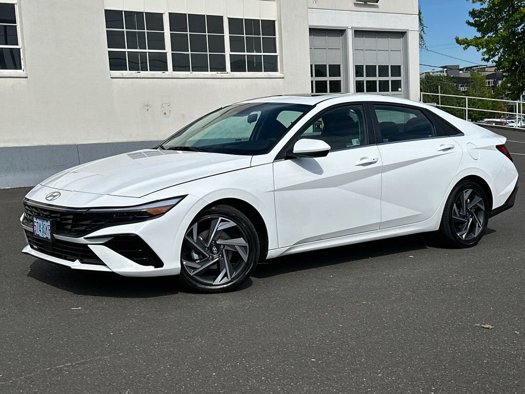 Used 2025 Hyundai Elantra SEL