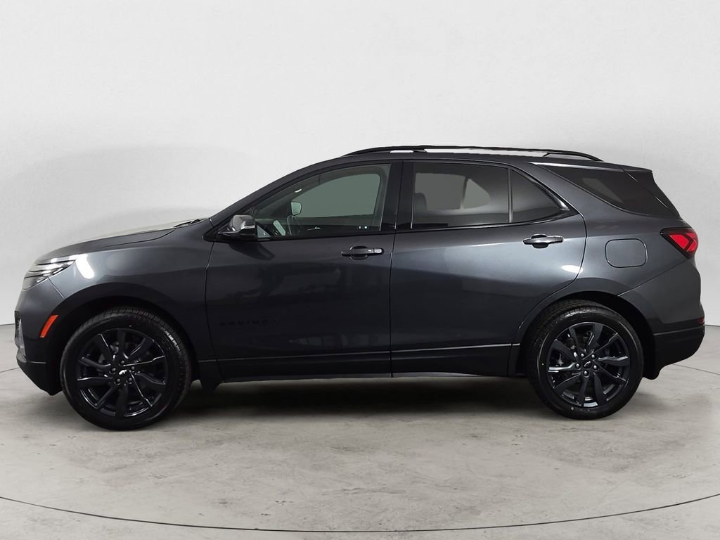 Used 2023 Chevrolet Equinox RS w/ RS Leather Package AWD/4WD image 2