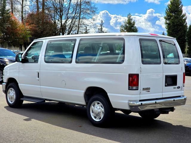 Used 2011 Ford E-350 and Econoline 350 XLT image 5