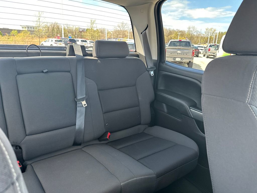 Used 2018 Chevrolet Silverado 1500 LT w/ All Star Edition AWD/4WD image 26