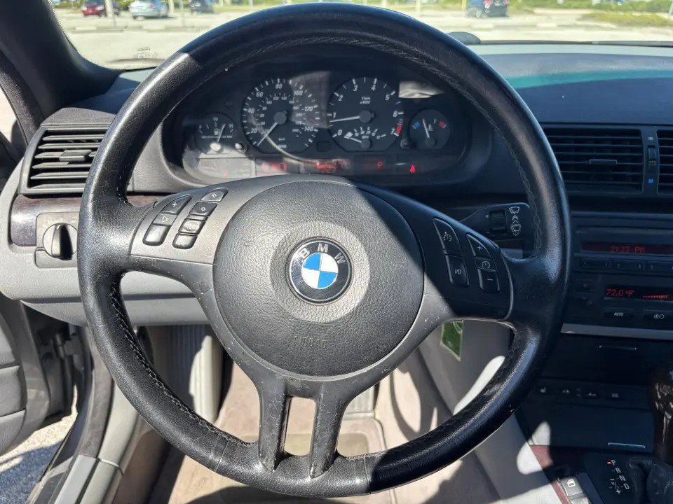 Used 2004 BMW 325Ci Convertible RWD image 26