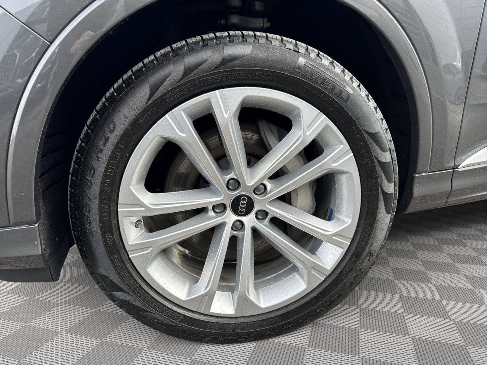 Certified 2025 Audi Q7 3.0T Prestige w/ Prestige Package AWD/4WD image 8