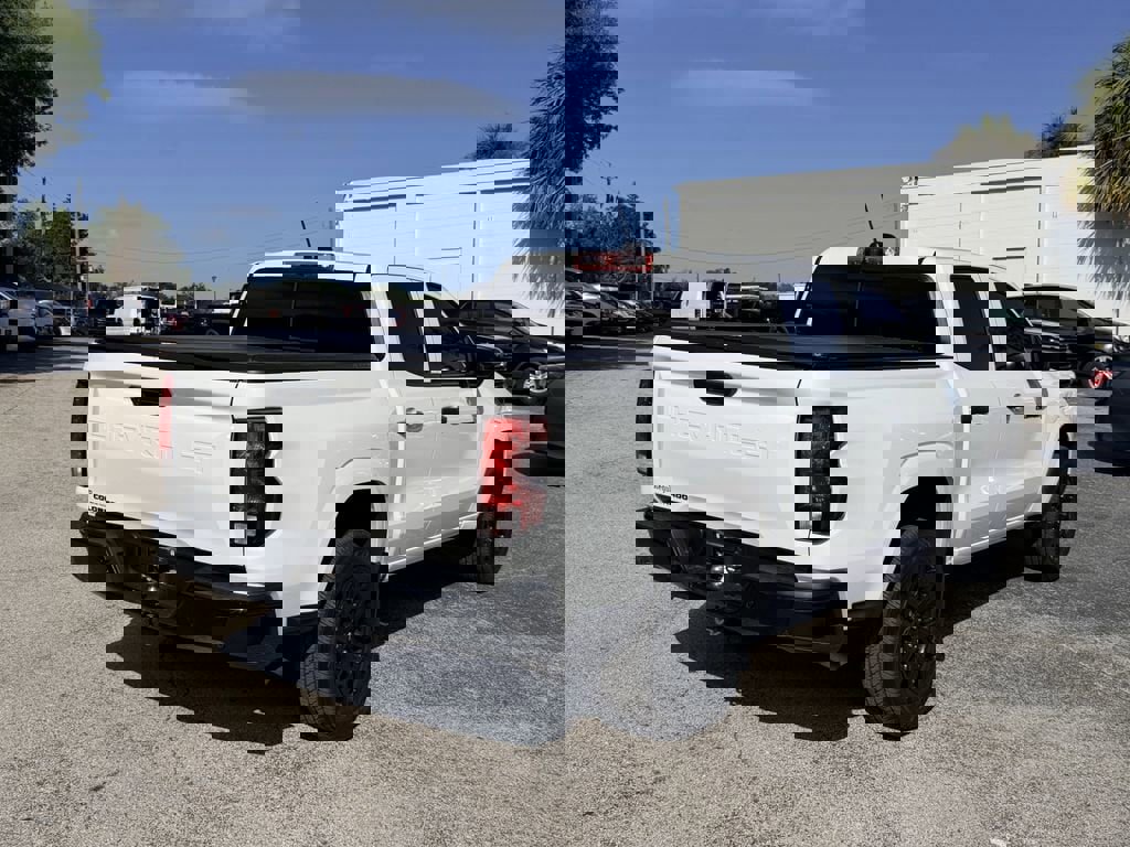 Certified 2025 Chevrolet Colorado W/T w/ WT Custom Package image 5