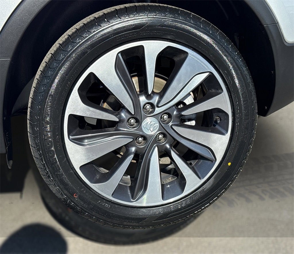 Used 2020 Buick Encore Essence image 14