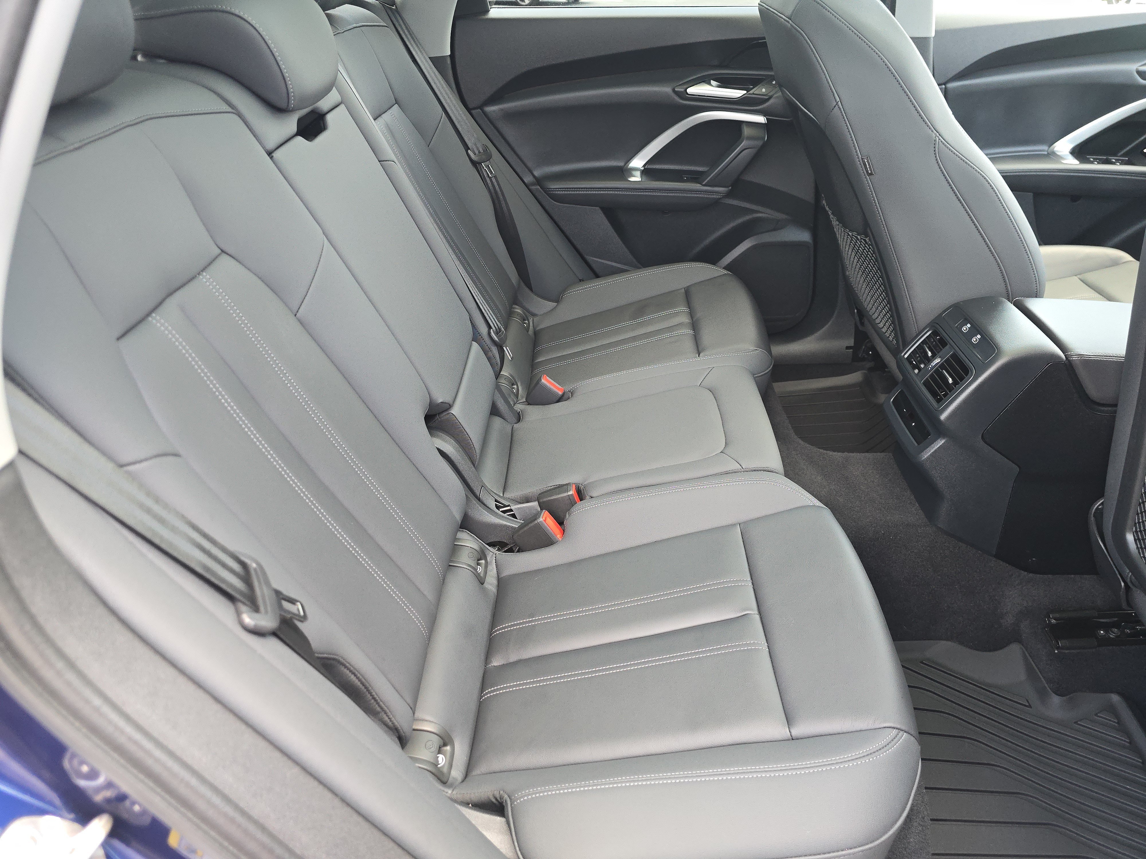 Certified 2025 Audi Q5 Premium w/ Convenience Package AWD/4WD image 18