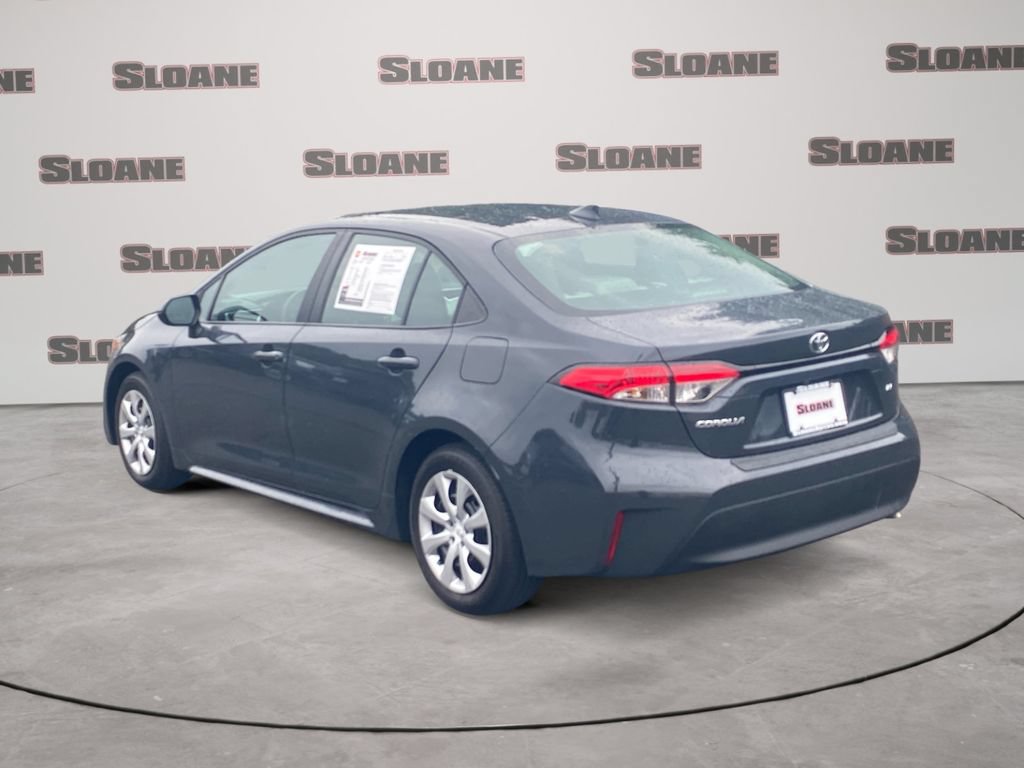 Used 2023 Toyota Corolla LE FWD image 3