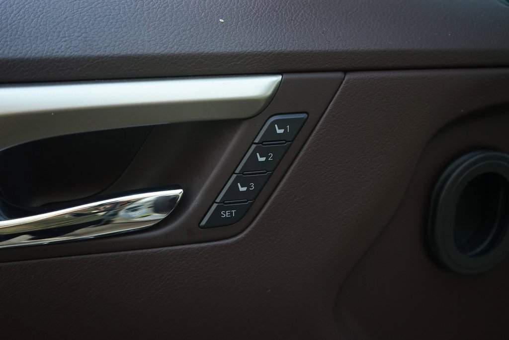 Used 2016 Lexus RX 450h AWD image 20