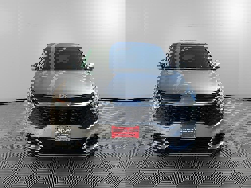 New 2025 Kia Sportage LX image 2