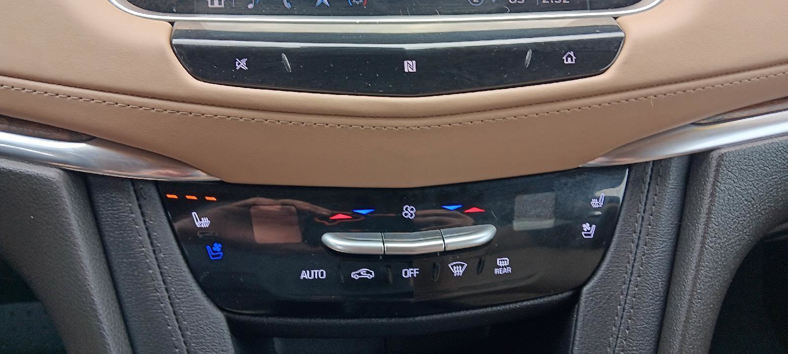 Used 2021 Cadillac XT5 Premium Luxury w/ Platinum Package image 21