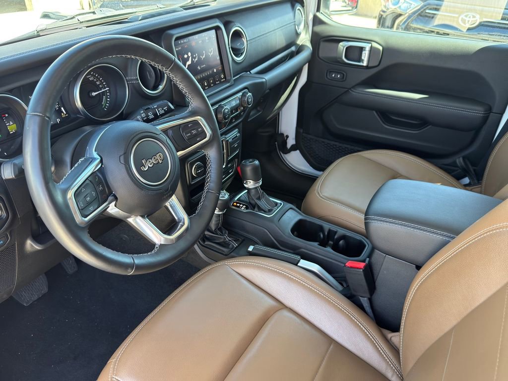 Used 2022 Jeep Wrangler Unlimited Sahara w/ Cold Weather Group image 15