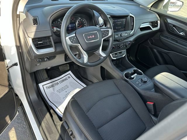 Used 2024 GMC Terrain SLE w/ Driver Convenience Package image 10