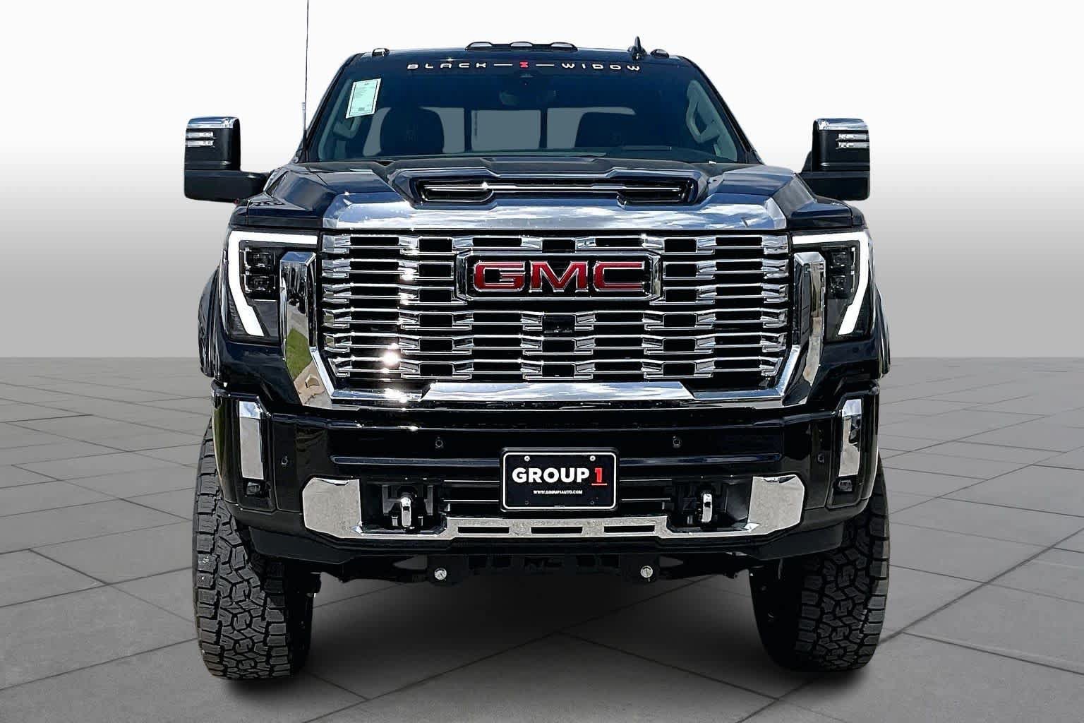 New 2026 GMC Sierra 2500 Denali w/ Denali Reserve Package AWD/4WD image 3