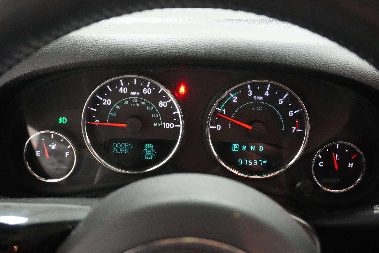 Used 2015 Jeep Wrangler Altitude image 23