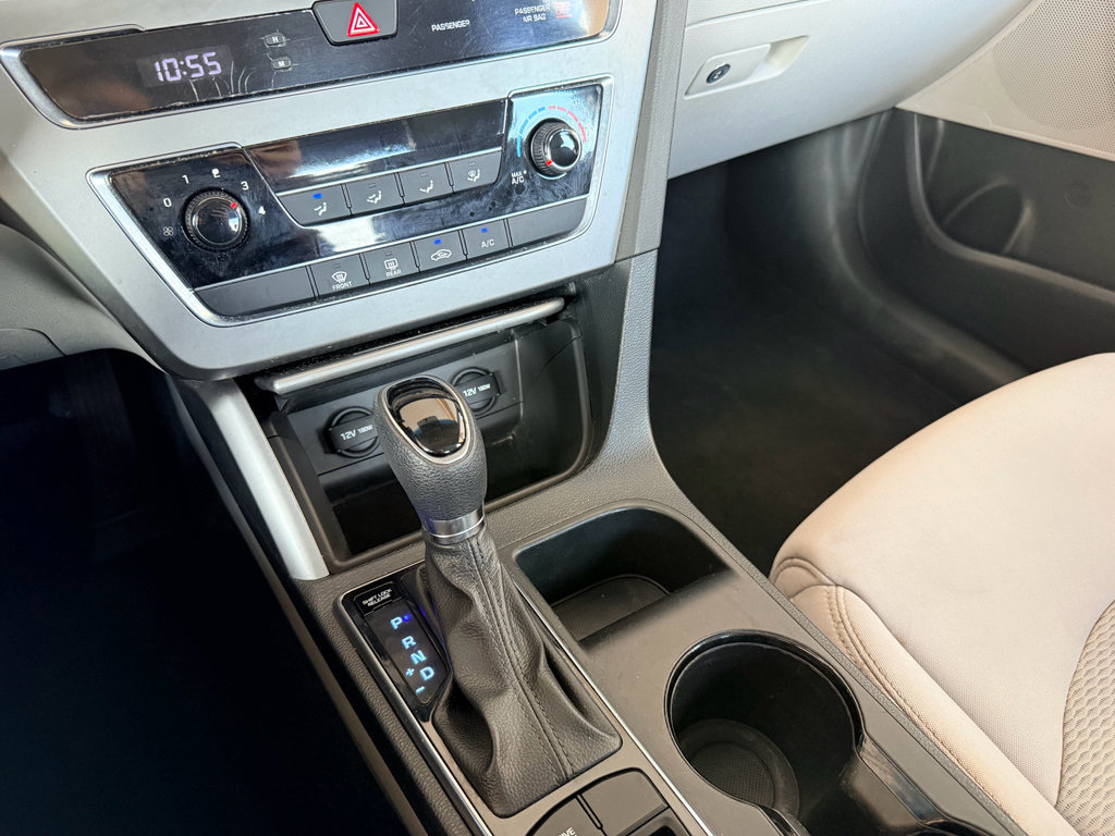 Used 2017 Hyundai Sonata SE FWD image 20