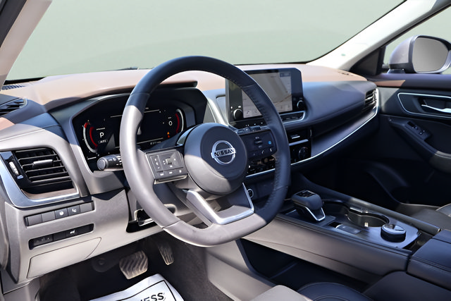 Used 2021 Nissan Rogue Platinum AWD/4WD image 12
