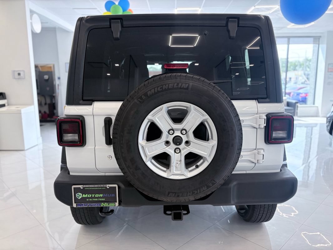 Used 2018 Jeep Wrangler Unlimited Sport S AWD/4WD image 11