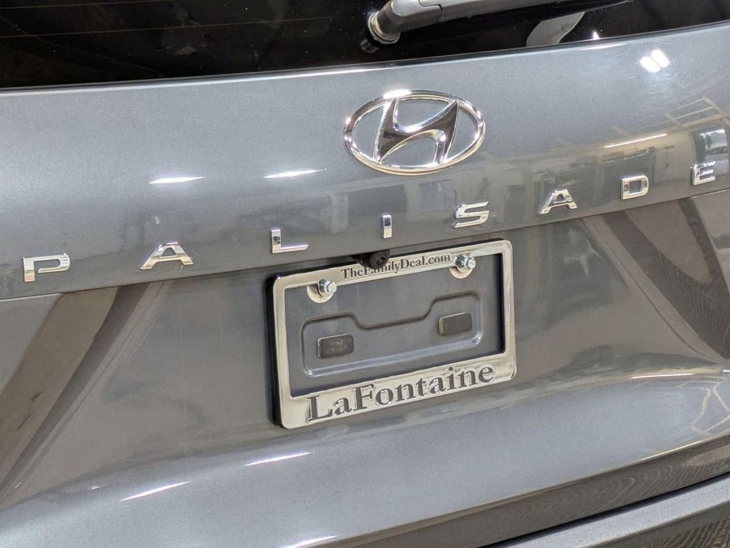 Used 2024 Hyundai Palisade Limited AWD/4WD image 9
