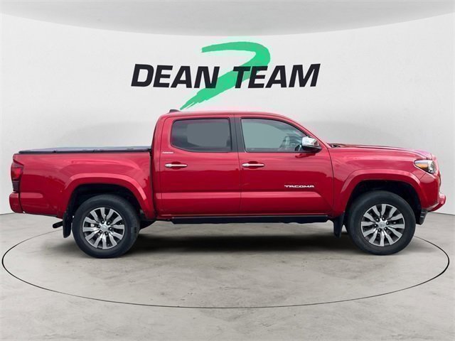 Used 2020 Toyota Tacoma Limited image 9