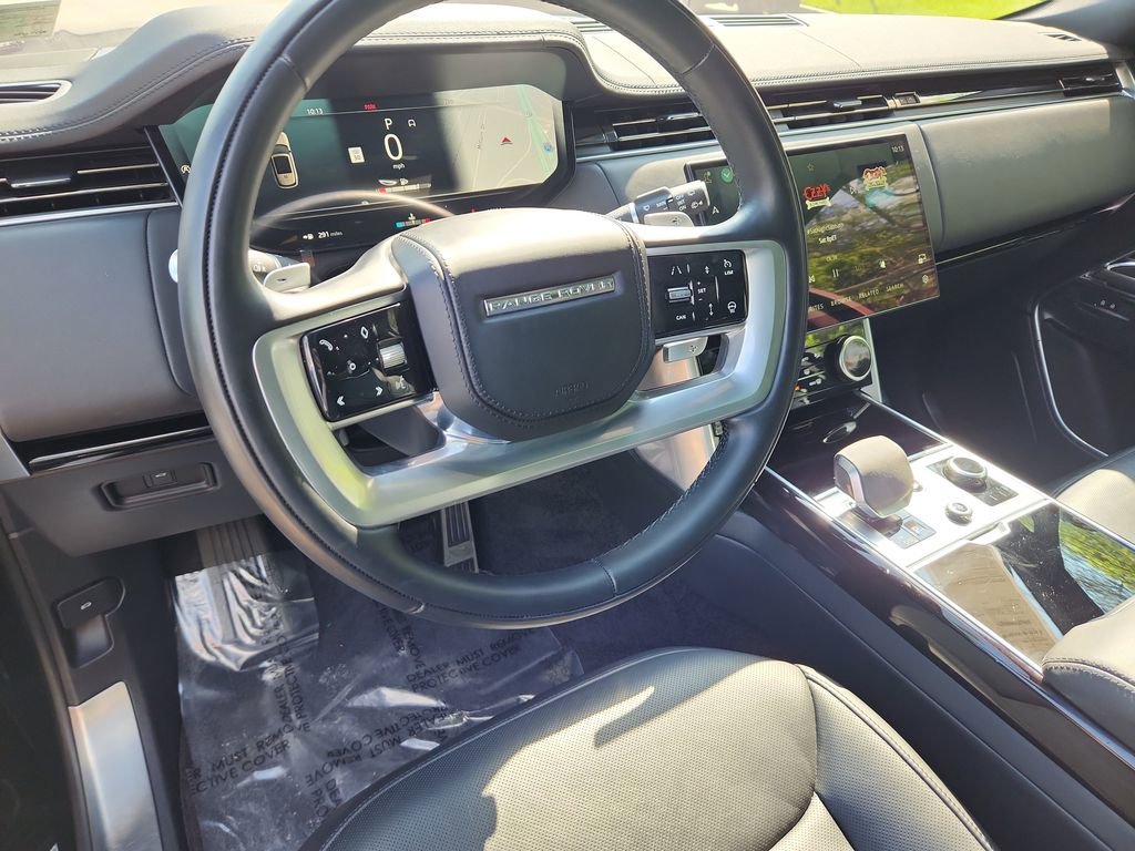 Used 2023 Land Rover Range Rover SE image 15
