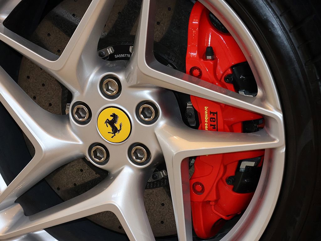 Certified 2021 Ferrari F8 Tributo RWD image 71