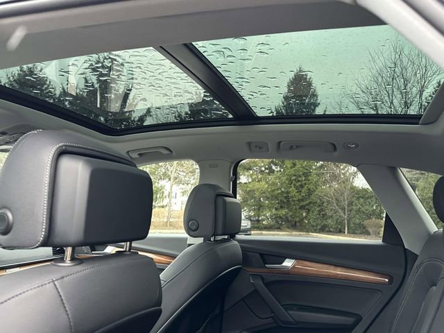 Used 2023 Audi Q5 2.0T Premium w/ Convenience Package image 19