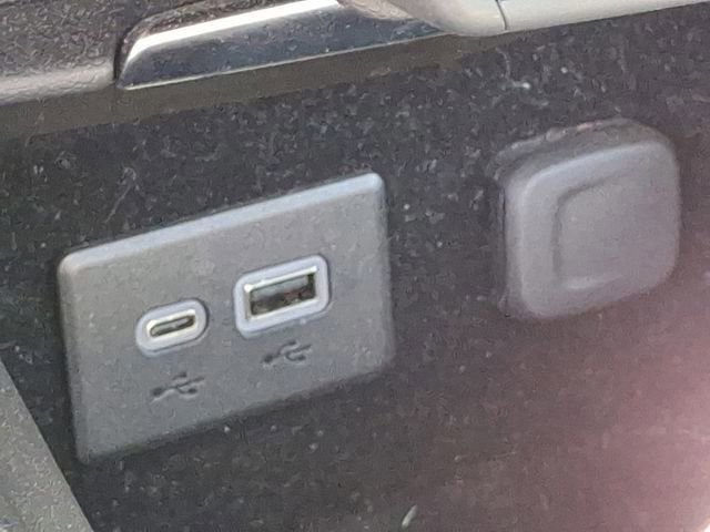 Used 2023 Cadillac XT4 Sport image 40