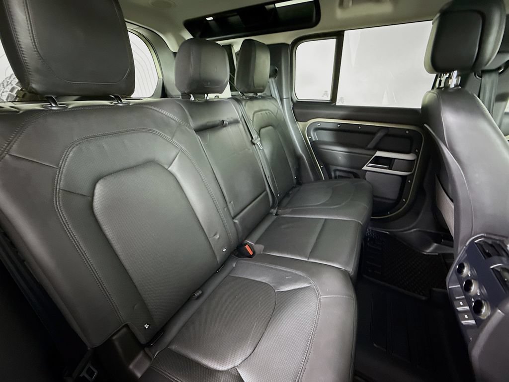 Certified 2023 Land Rover Defender 110 SE AWD/4WD image 28