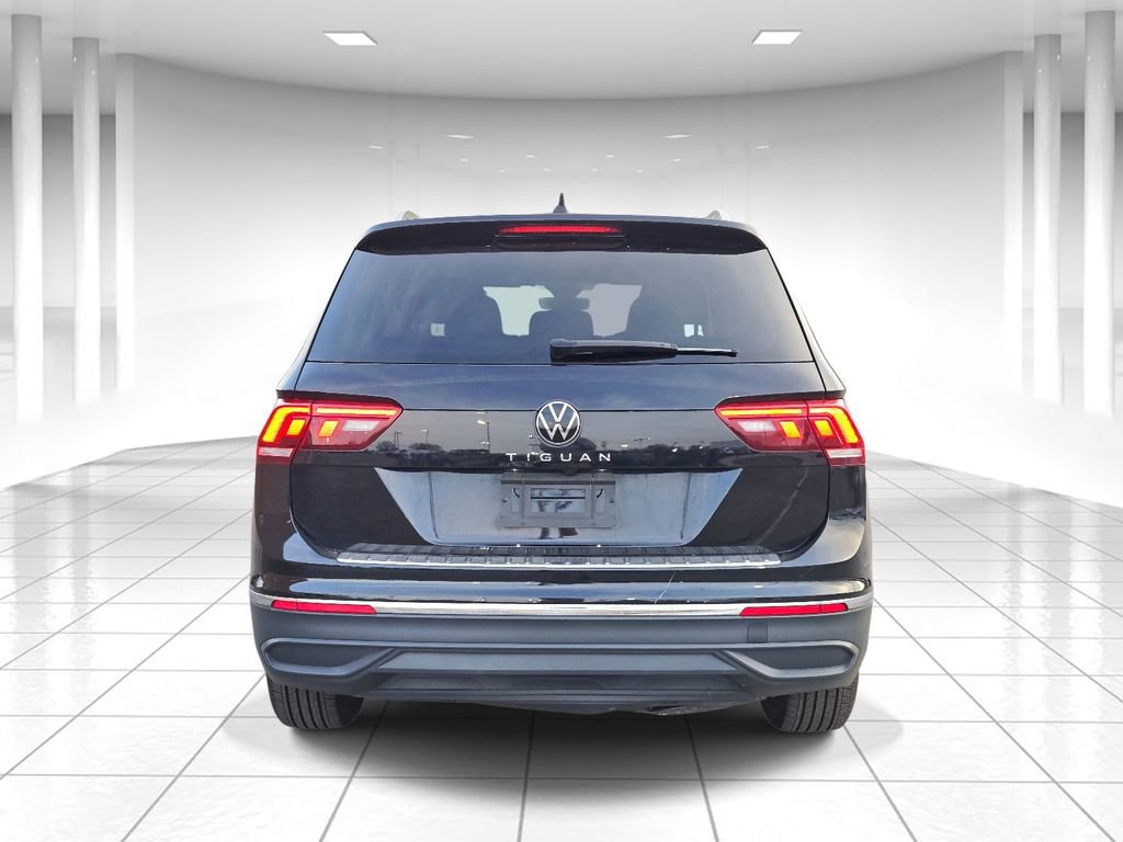 Used 2024 Volkswagen Tiguan Wolfsburg Edition image 4