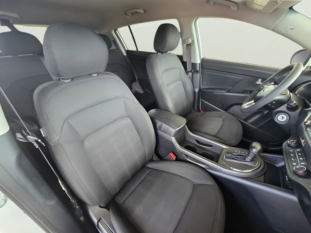 Used 2013 Kia Sportage LX FWD image 3