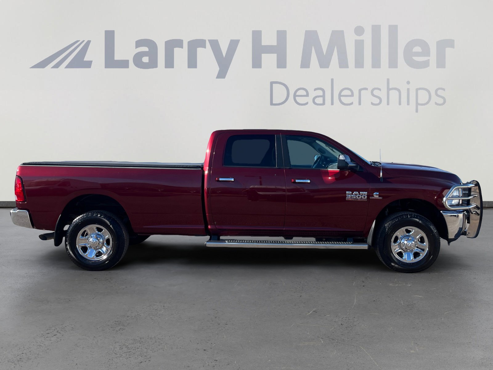 Used 2017 RAM 3500 SLT AWD/4WD image 6