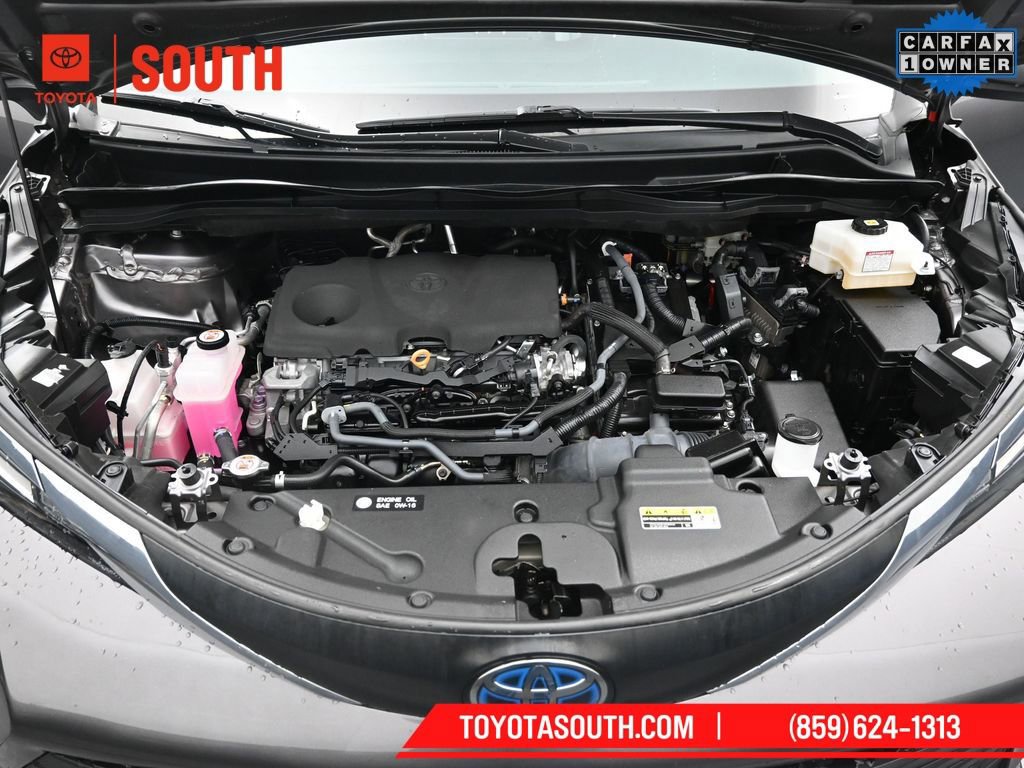 Used 2023 Toyota Sienna XLE image 42
